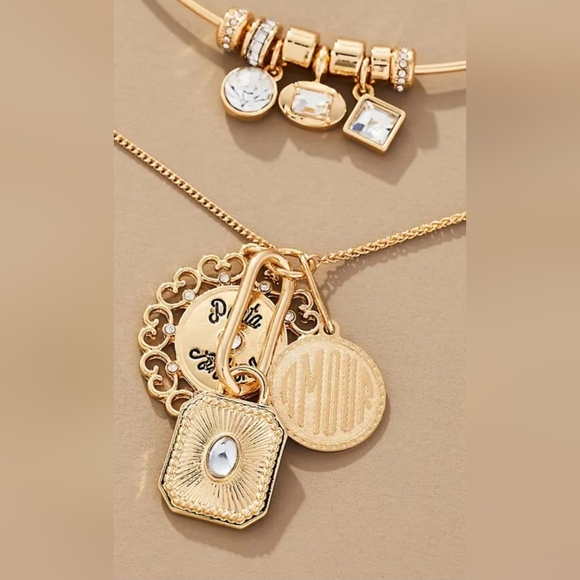 Sold - Picture 5 of 9